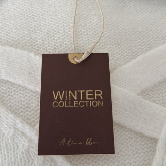 White V-Neck Knit Sweater | Criss-Cross Detail | Size L NWT - Picture 3 of 7